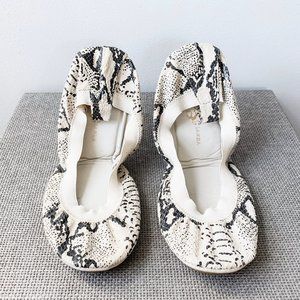 🌱 Yosi Samra Black + White Fold Up Flats | 9